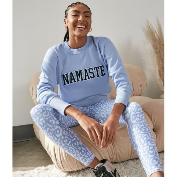 NWT Manduka X Spiritual Gangster Bridget Raglan Blue NAMASTE Sweatshirt Sz Small - Picture 2 of 8
